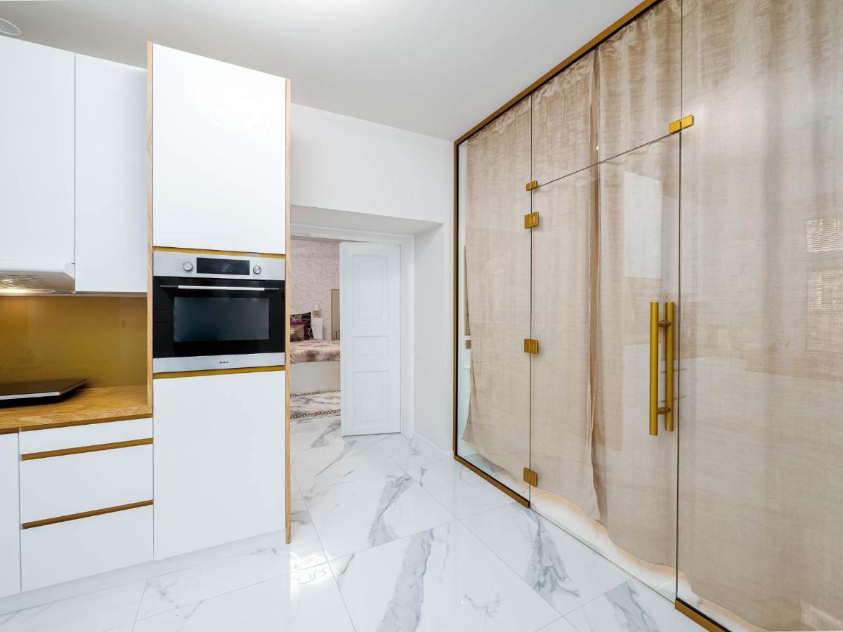 Apartament Gold Aleja Nmp 8 - Free Parking Częstochowa Exterior foto