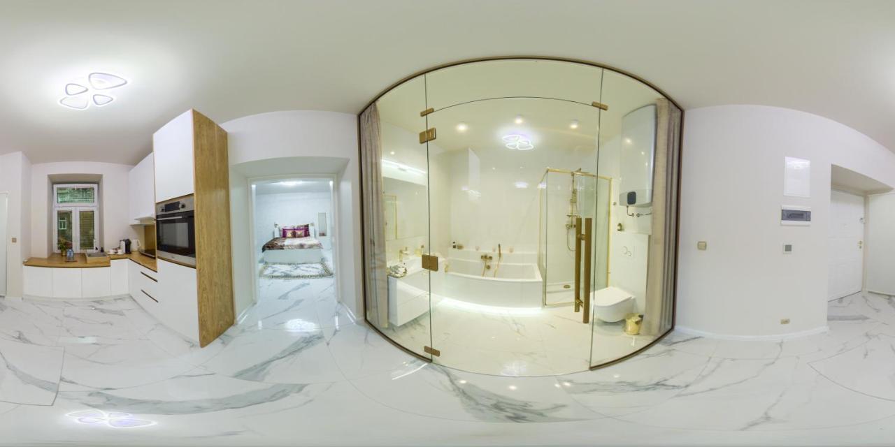 Apartament Gold Aleja Nmp 8 - Free Parking Częstochowa Exterior foto